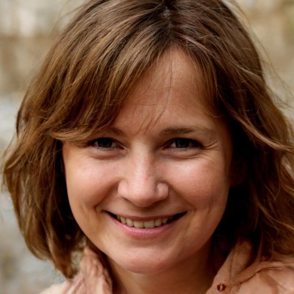 Petra Lindholm, Gründerin von Fovariqueon